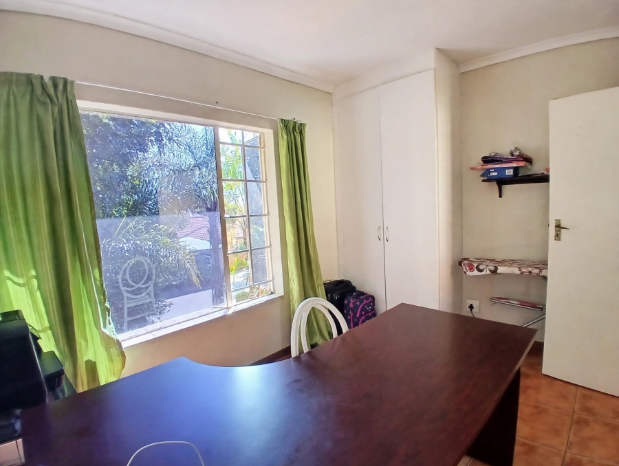 3 Bedroom Property for Sale in Safari Gardens North West